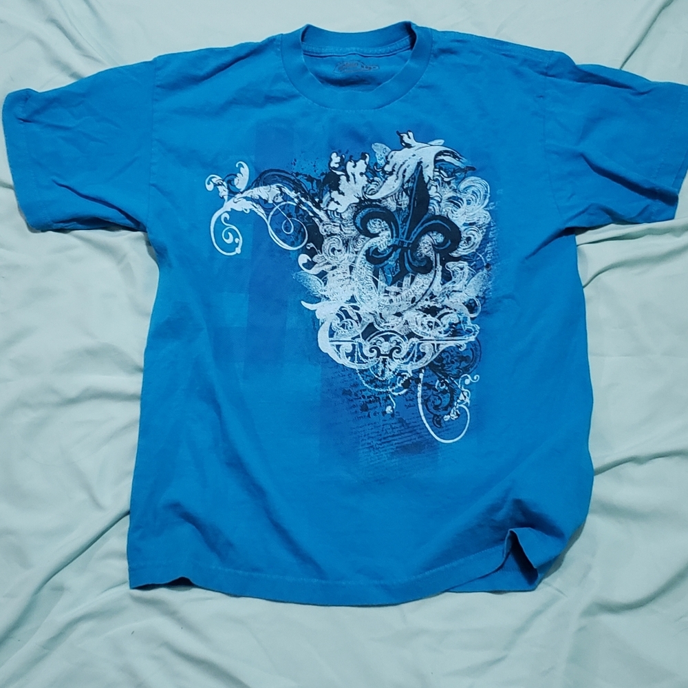 Blue tee